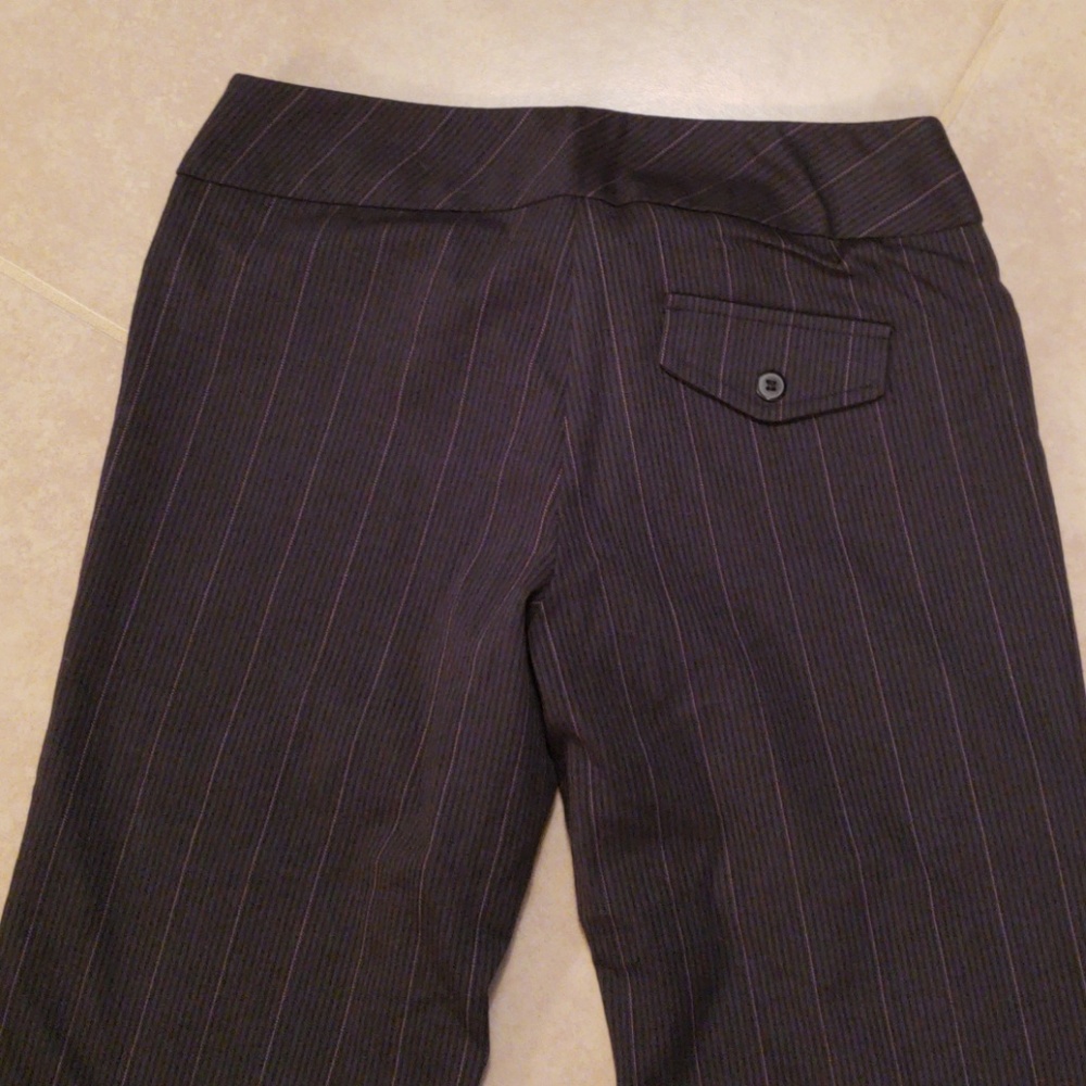 Pinstripe crop dress pants - Picture 5 of 5